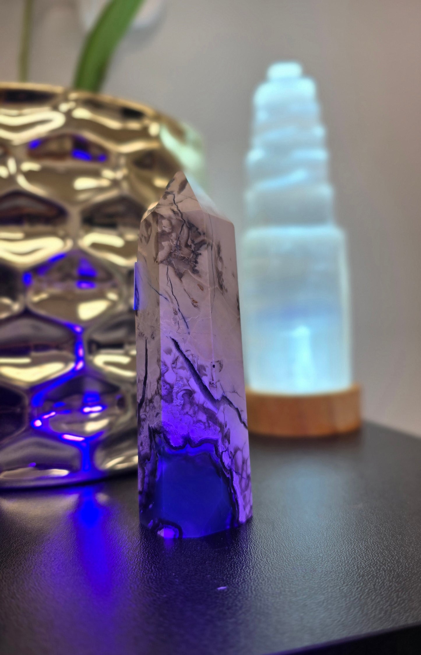 Fluorescent Agate Tower