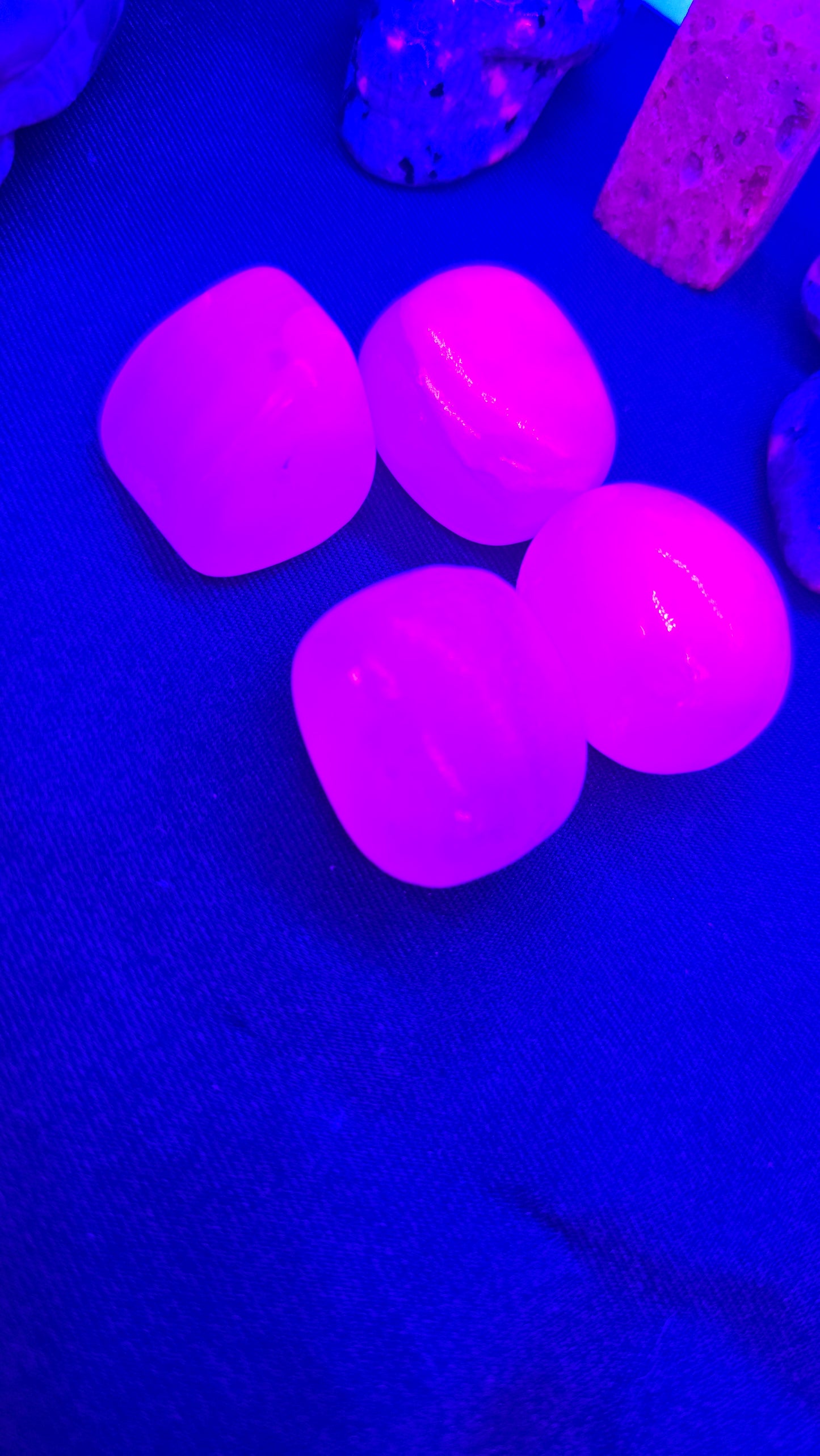 Pink Mangano Calcite Tumbled Pieces