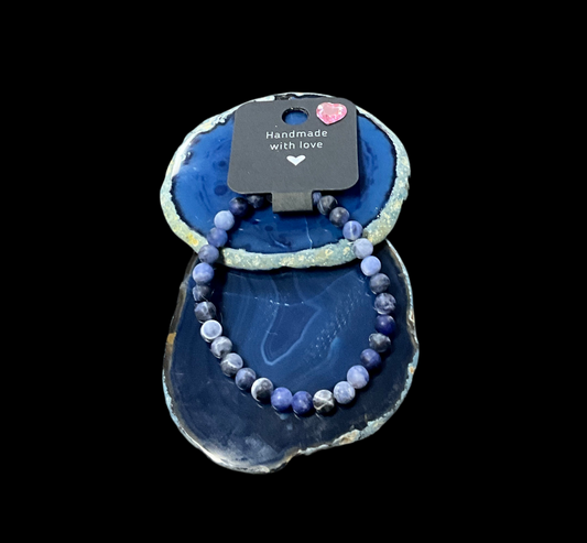 7 3/4in Sodalite Beaded Bracelet