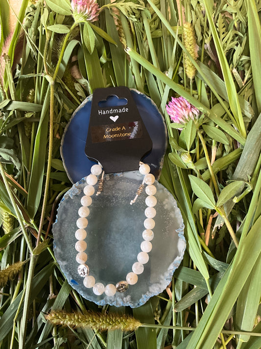 Influential Vibrations: Adjustable Bracelet - Grade A Moonstone