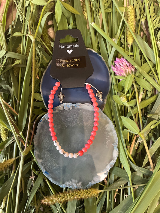 Influential Vibrations: Adjustable Bracelet - Ocean Coral & Howlite