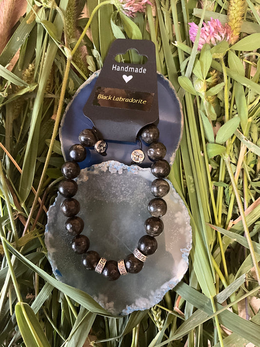 Influential Vibrations: Adjustable Bracelet - Black Labradorite