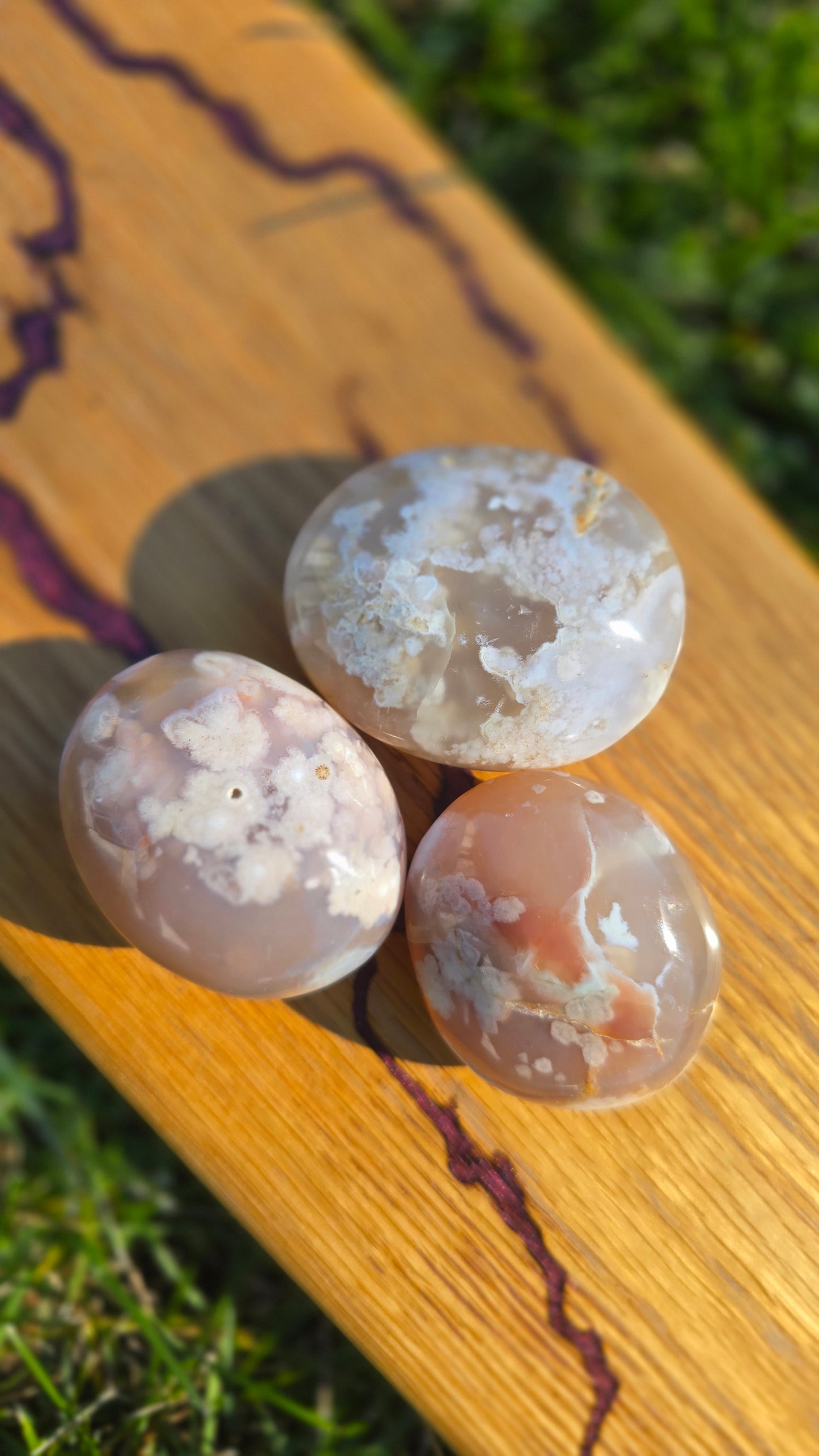 Flower Agate Palm Stone