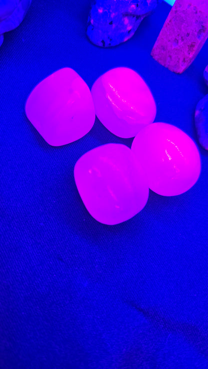 Pink Mangano Calcite Tumbled Pieces