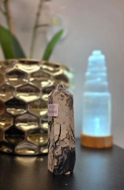 Fluorescent Agate Tower